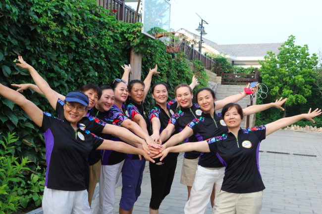 ▲建侬体育菱形格系列服饰