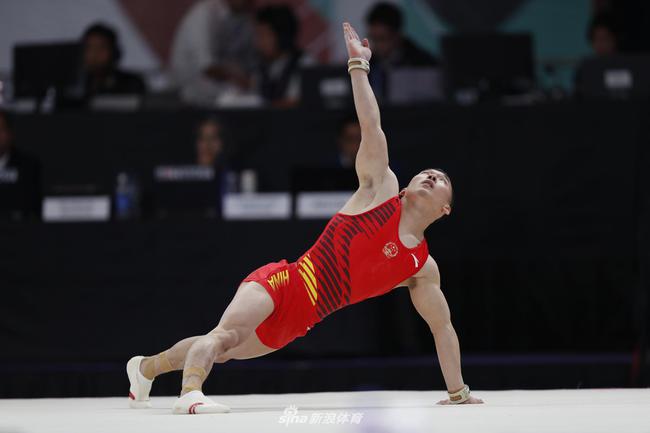 体操男团中国夺金