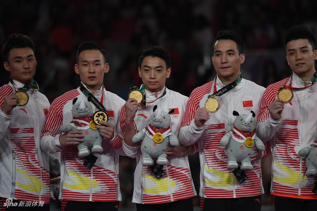 中国体操男队