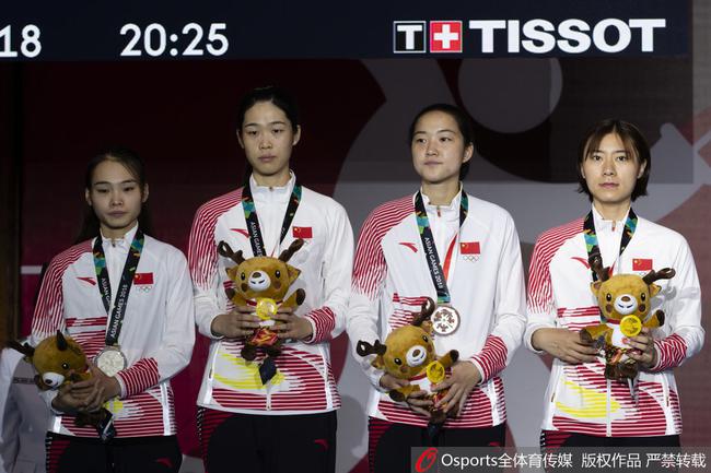 中国女子花剑团体遗憾摘银