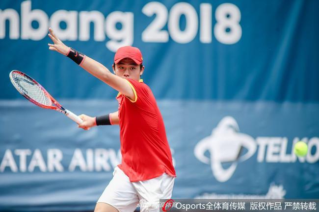 吴易昺在比赛中