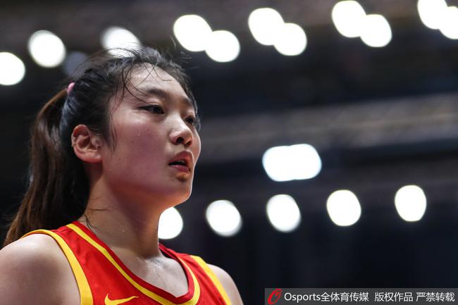 李梦:上半场太紧张 这场球让队伍成长了_CBA_新浪竞技风暴_新浪网