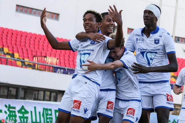 法国欧塞尔1-2负于布拉格斯拉维亚