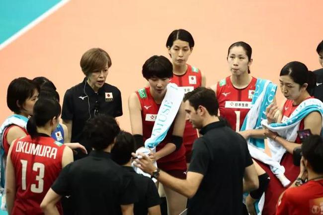 日本女排暂停