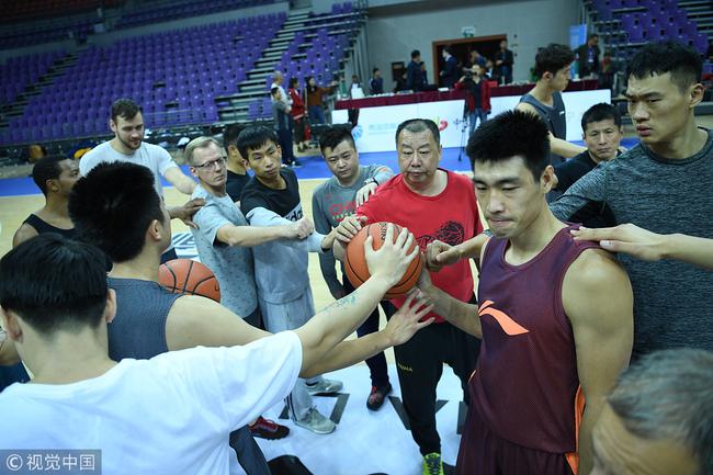 吴庆龙将率山东男篮保八争四