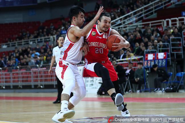 广州队客场击败八一