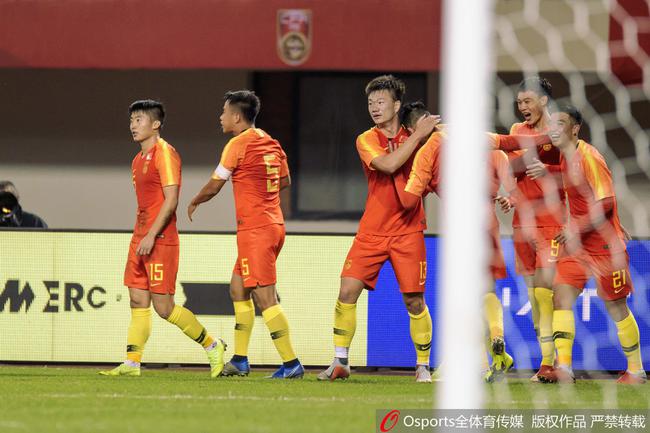 U21的幼伙子们敢打敢拼