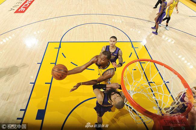 杜兰特要感慨队友带不动了