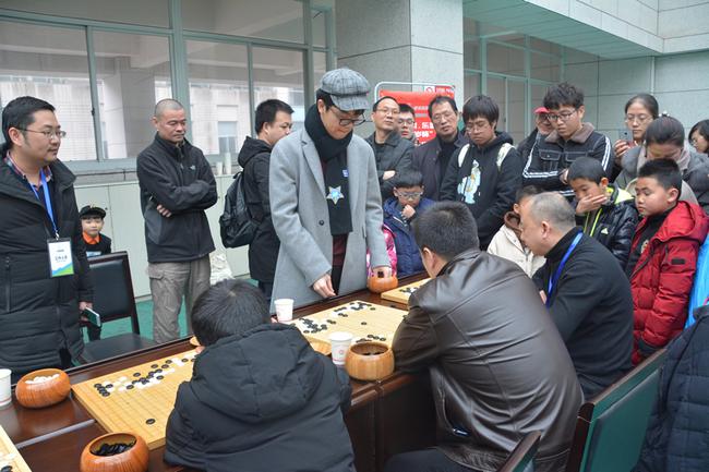 柯洁指导乐清棋迷