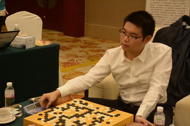 首页 江湖快讯 江湖快讯          芈昱廷是力战的棋风,今天柯洁却"偏