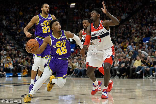 米切尔35分爵士力克奇才