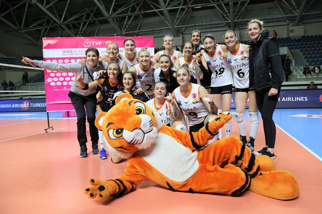 伊萨奇巴希晋级四强