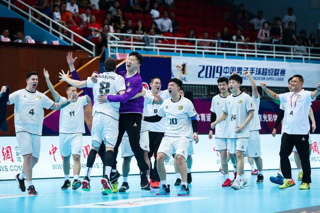 手球联赛上演“七米球大战” 北京队36：37憾负