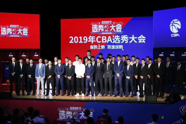 “今天它或许很像是一场‘作秀’，但明天……我相信一定会不一样。”