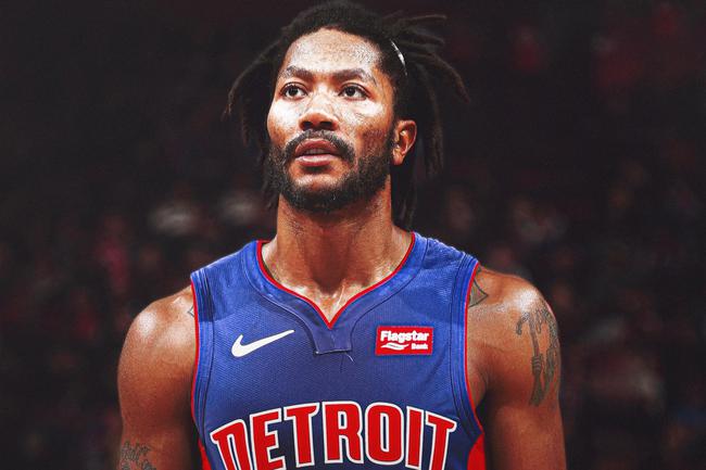 罗斯在脖子上增加新纹身"godspeed"