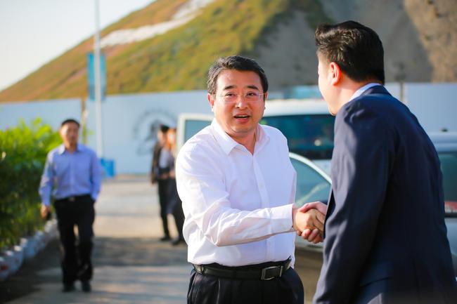 阜新市市长 张成中