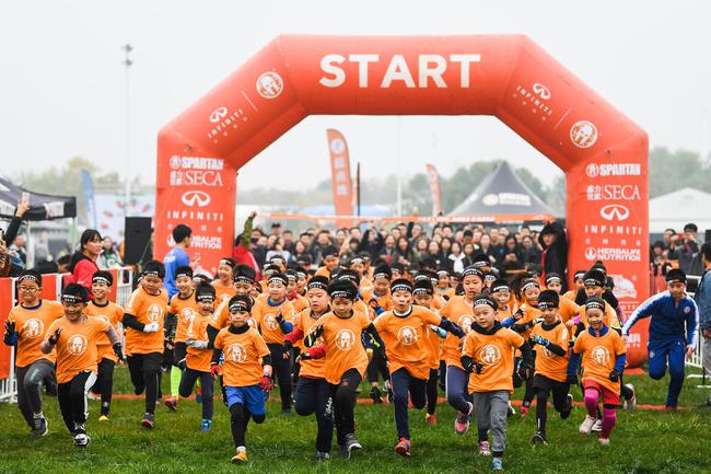 12000儿童变身斯巴达小勇士