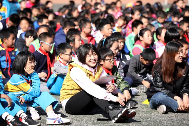 高参小校园体育赛事中古友谊小学足球节开幕