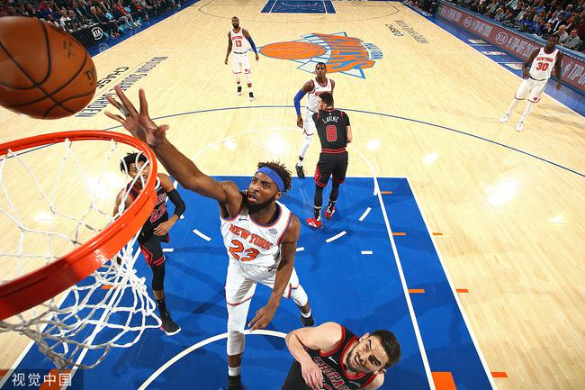 尼克斯最后时刻翻盘