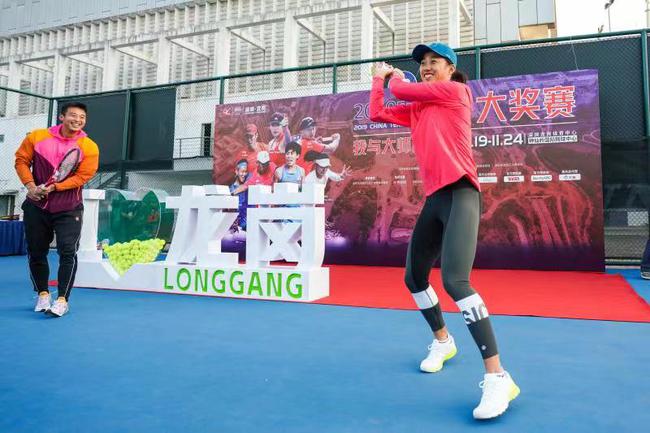 2019中网大奖赛激战正酣 场外球星互动传递网球魅