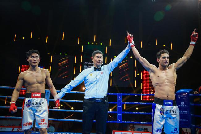 亚洲拳王大满贯长沙站火爆对攻 中国双星发挥出