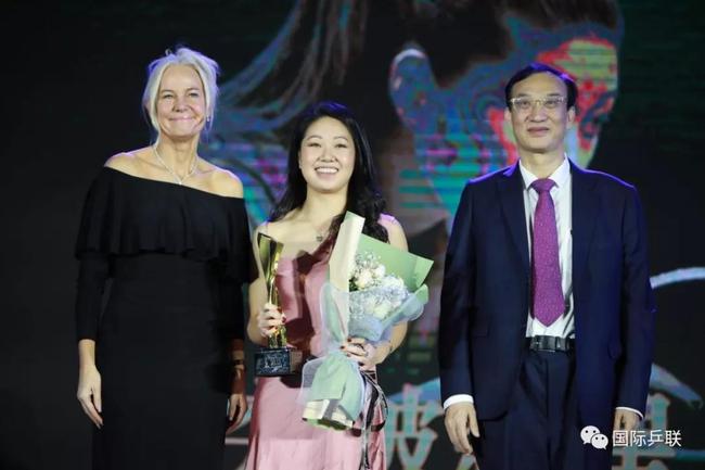 年度突破新星：Lily Zhang，张安（美国）