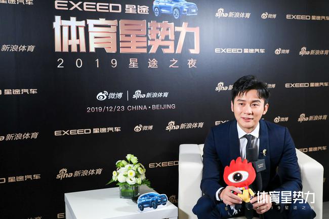 李晨