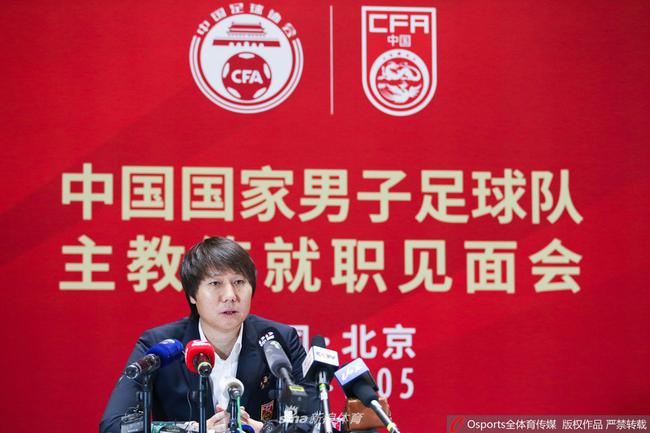 李铁暂未给自己设长目标:先踢好40强赛再说其他的