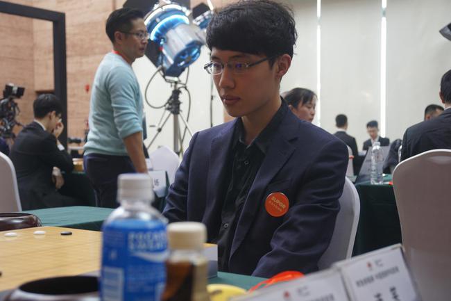 围甲成家业爆冷胜连笑 上海清一3比1胜卫冕冠军_手机新浪网