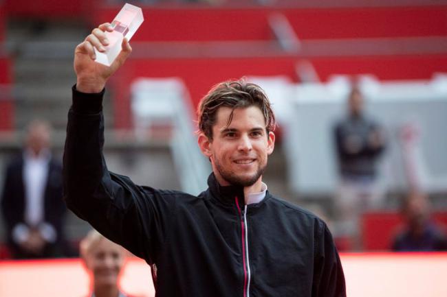 柏林表演赛蒂姆逆转贝雷蒂尼夺冠 女单决赛推迟