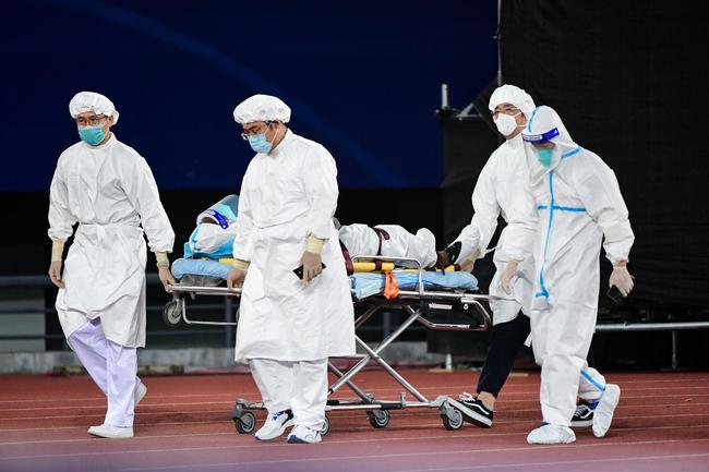 马里被送医院