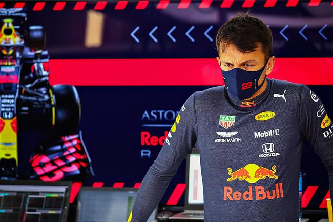 红牛车手阿尔本