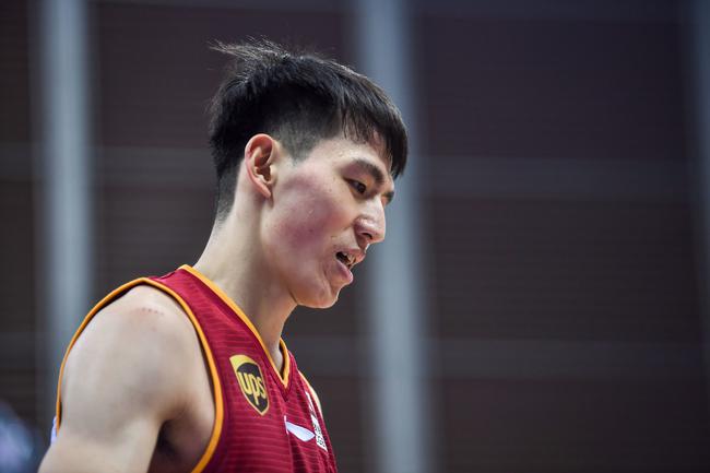 关键时刻不手软≤状态≥!吴前前三节仅得8分≮出战≯ 末节11分