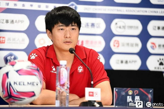 淄博老板何世华尽全力抢分狭路相逢勇者胜