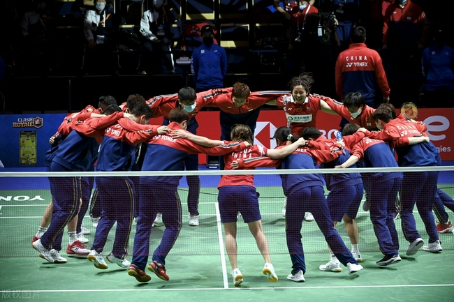 霸气！中国羽毛球队14天内三杀日本队 想称霸你们还不够格！
