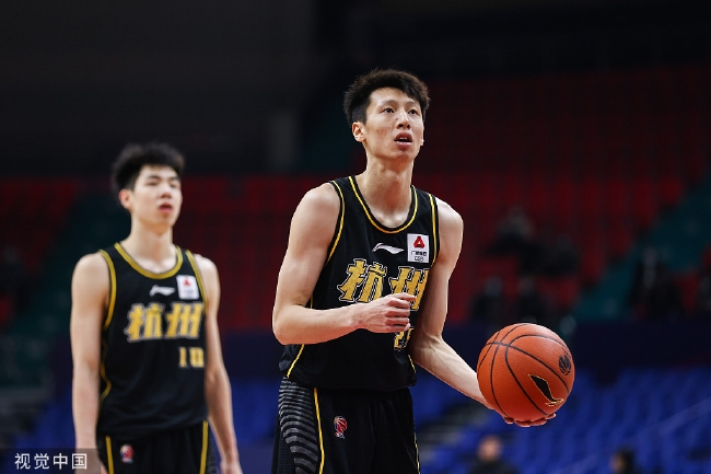 赵岩昊砍30+赛季新高 国产库里给广东队造难题 赵岩昊砍30+赛季新高 国产库里给广东队造难题