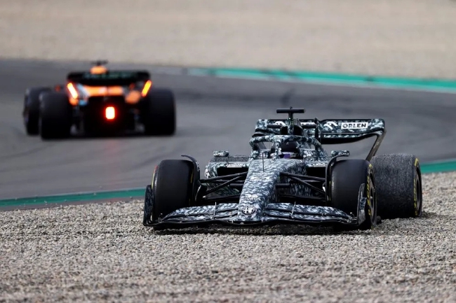2022款F1赛车多半超重