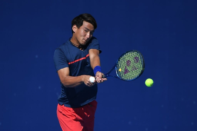 布云朝克特轻取ITF单打12连胜