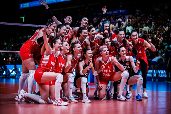 国家联赛土耳其女排4将上双30横扫意大利闯首关