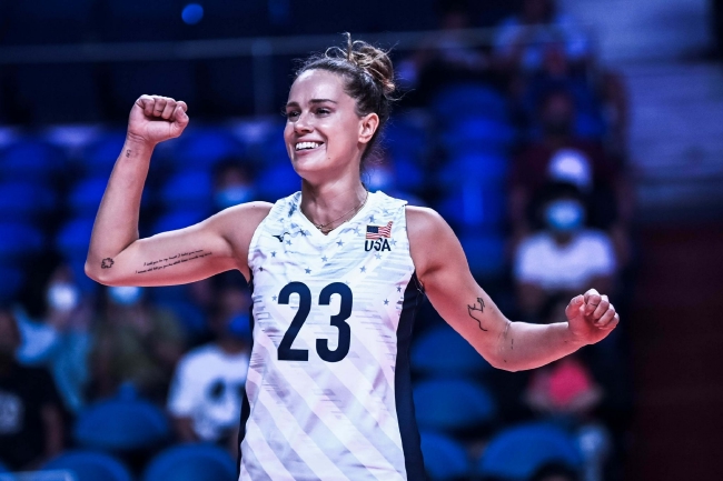 国家联赛美国女排3-0保加利亚获第4胜 罗宾逊14分