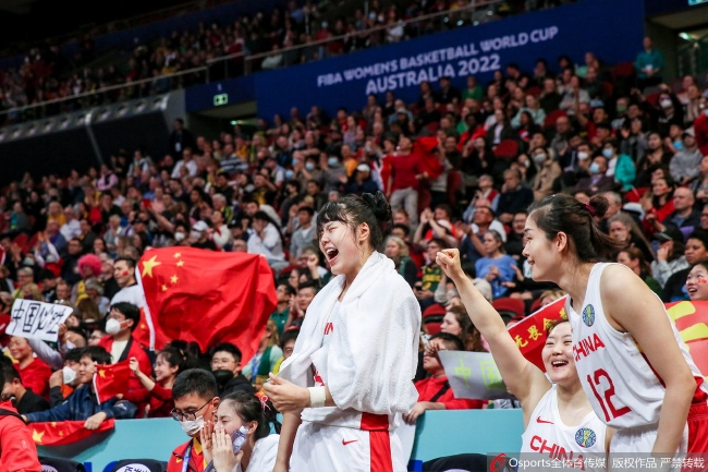 好样的！中国女篮时隔28年再次打进世界杯四强