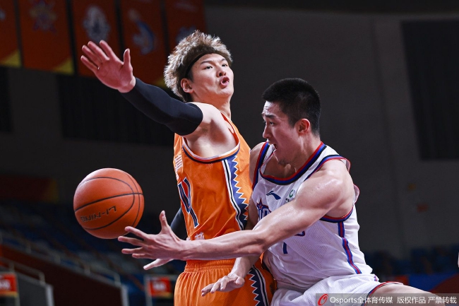 3882个篮板！王哲林升至CBA历史篮板榜第8名