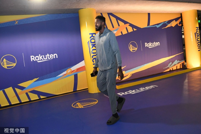 NBA官方:勇士格林因比赛中骂裁判被罚2万美元