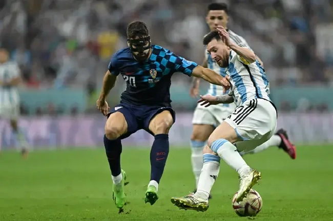 [世界杯]-梅西传射 阿根廷3-0完胜克罗地亚进决赛