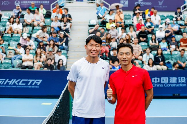 崔傑（左）、黃子恒（右）