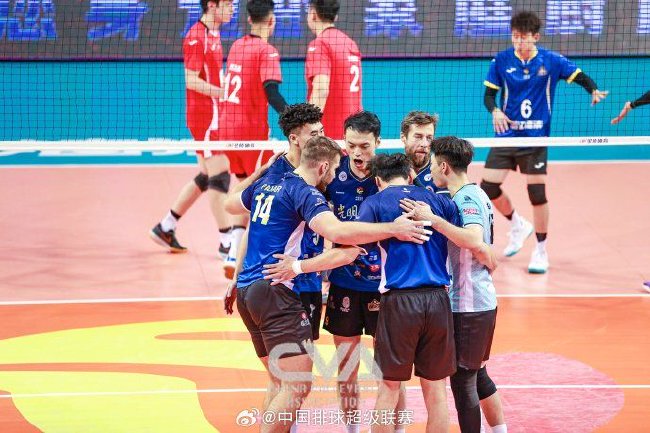 上海光明男排慶賀勝利