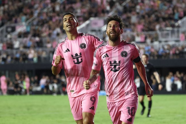 梅西领衔迈阿密剑指冠军