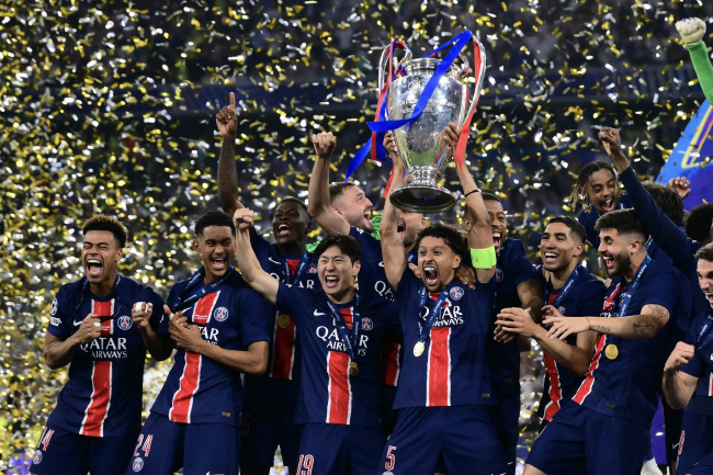 巴黎队史首夺欧冠冠军