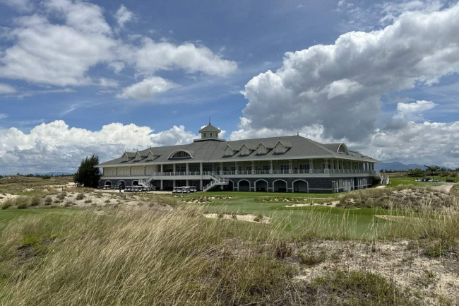 越南峴港的會安蘭岸高爾夫球會（Hoiana Shores Golf Club），全新的連基斯風格高爾夫渡假目的地