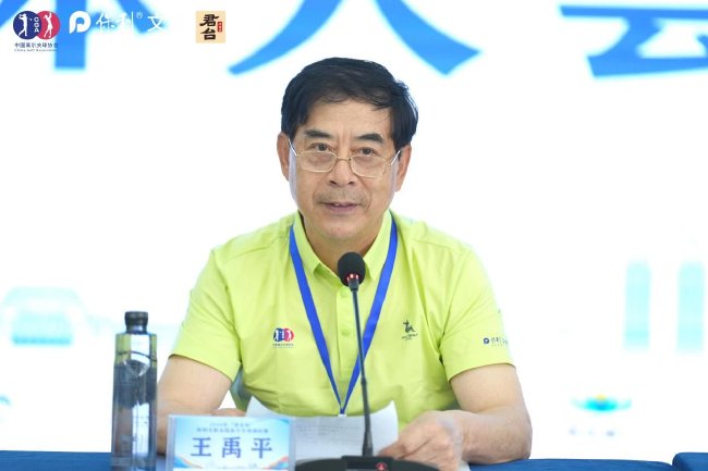 中國高爾夫球協會副主席、今場賽事仲裁主任王禹平宣講